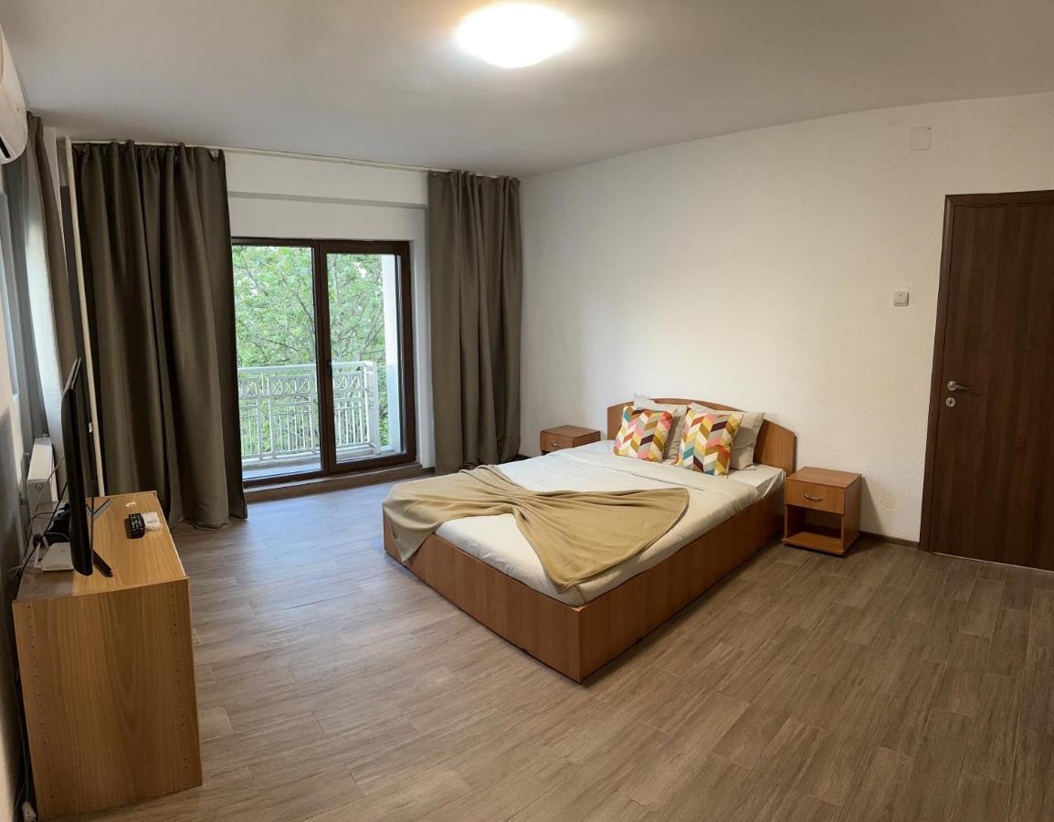 Central Studio Appartement Boekarest Buitenkant foto